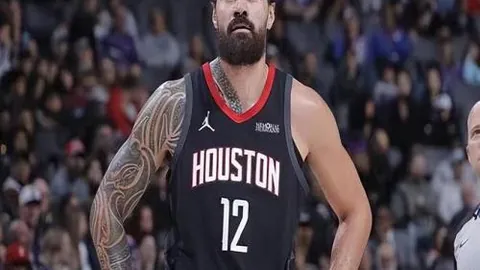 申花尝败首度梦碎，海港五球领先稳居榜首